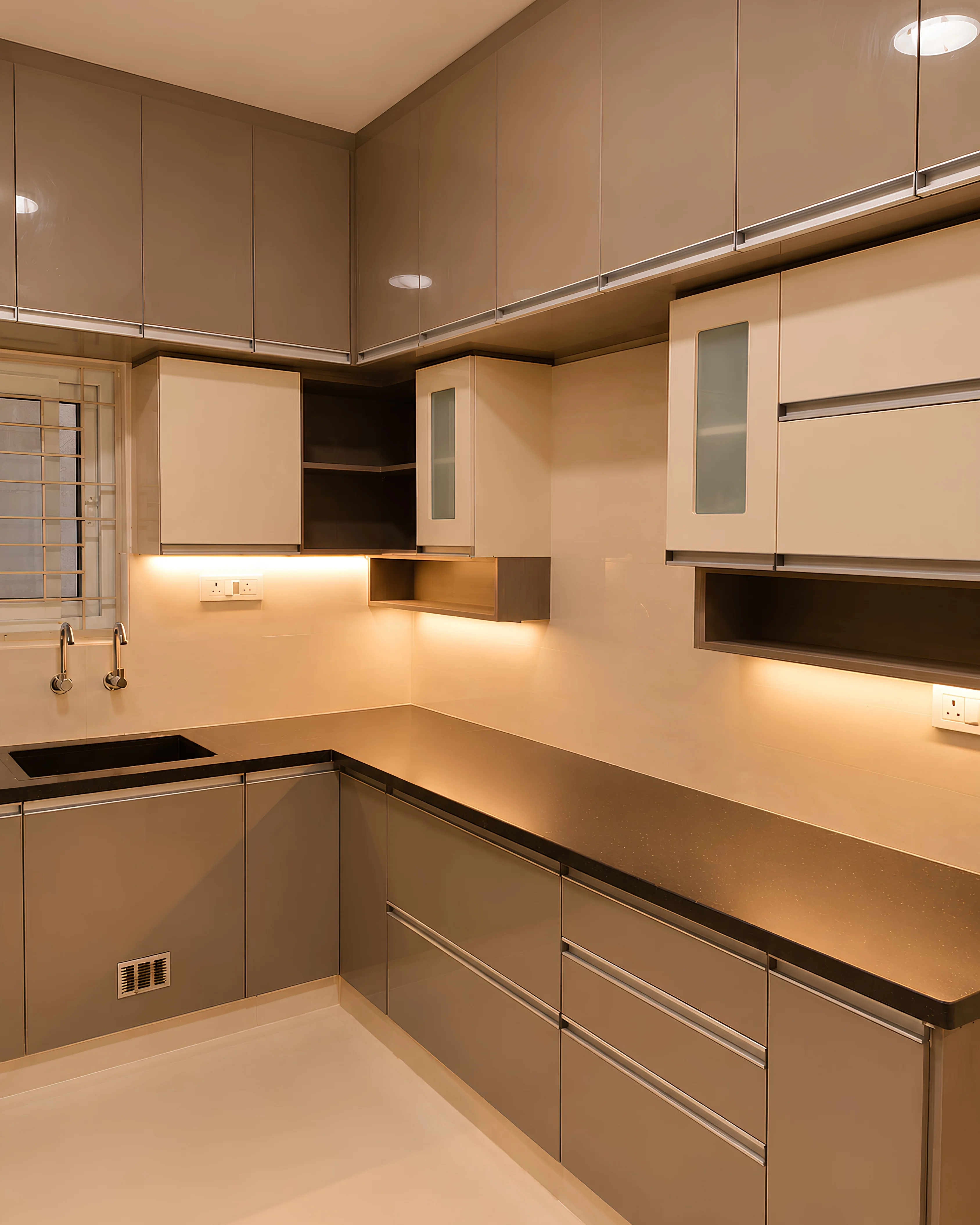Modern Modular Kitchen in Jayanagar